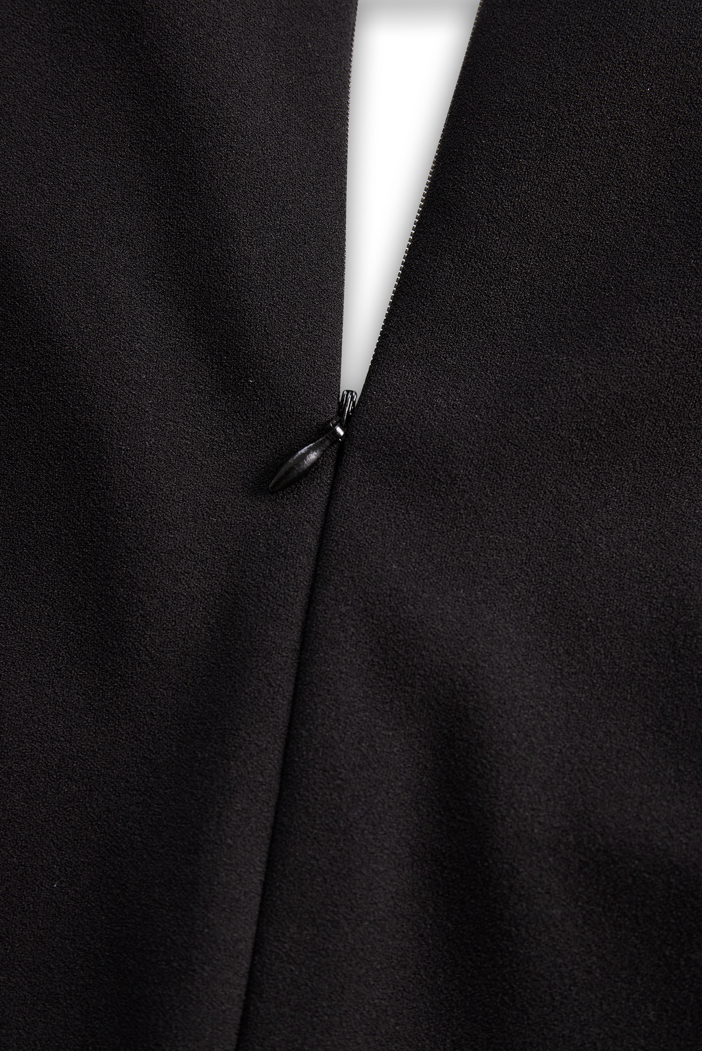 Vestido ajustado cuello mandarín