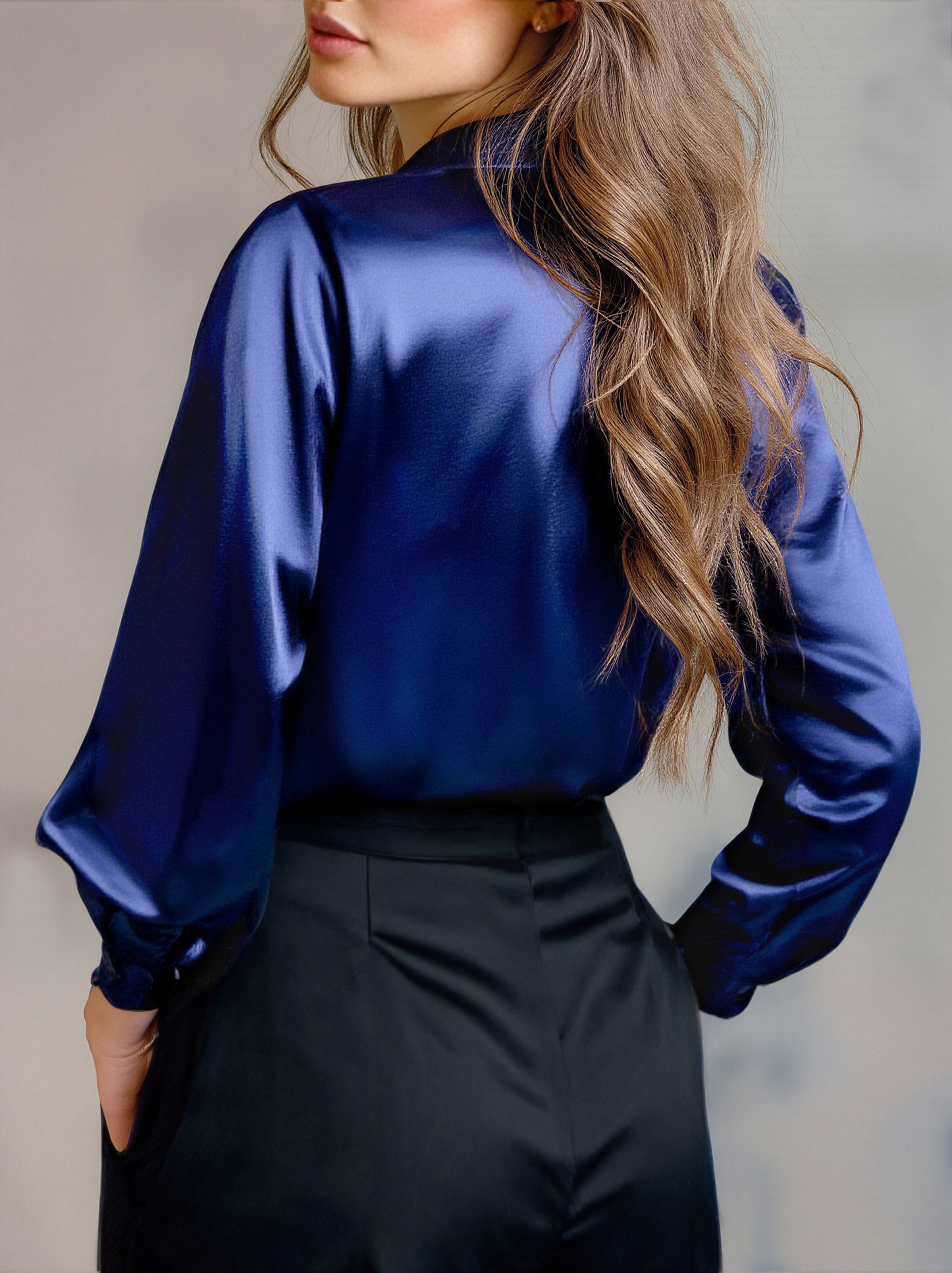 Blusa satén negro manga larga
