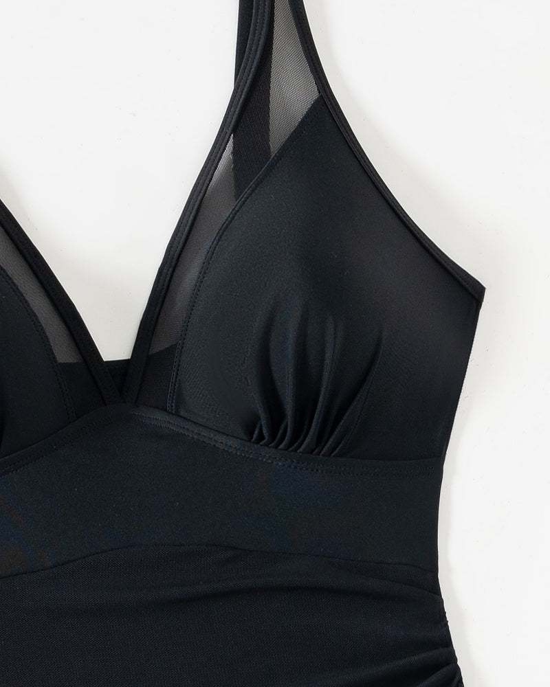 Traje de baño sexy sin espalda con escote en V profundo y malla, con cordón ajustable.